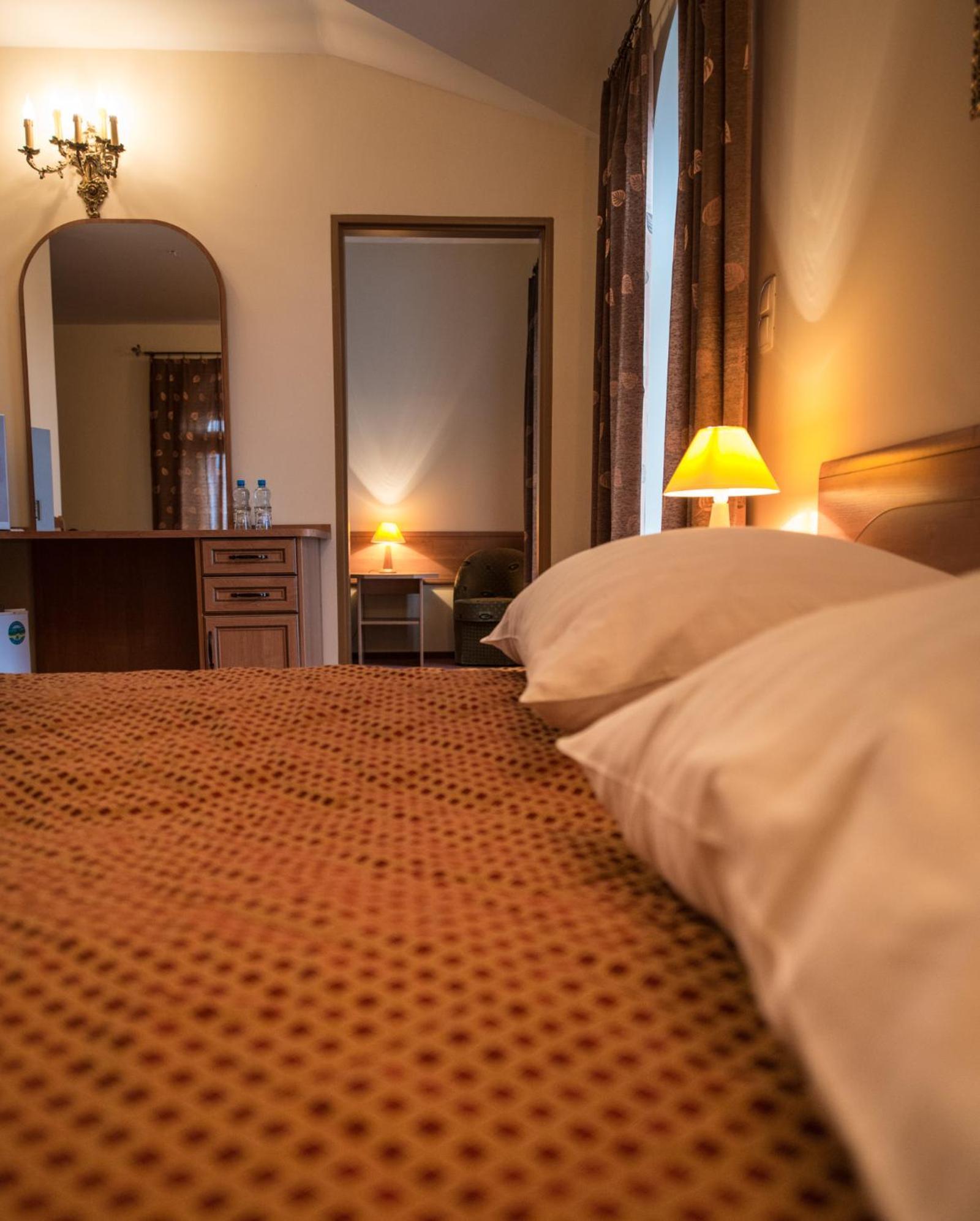 Hotel Ros Pisz Exteriér fotografie