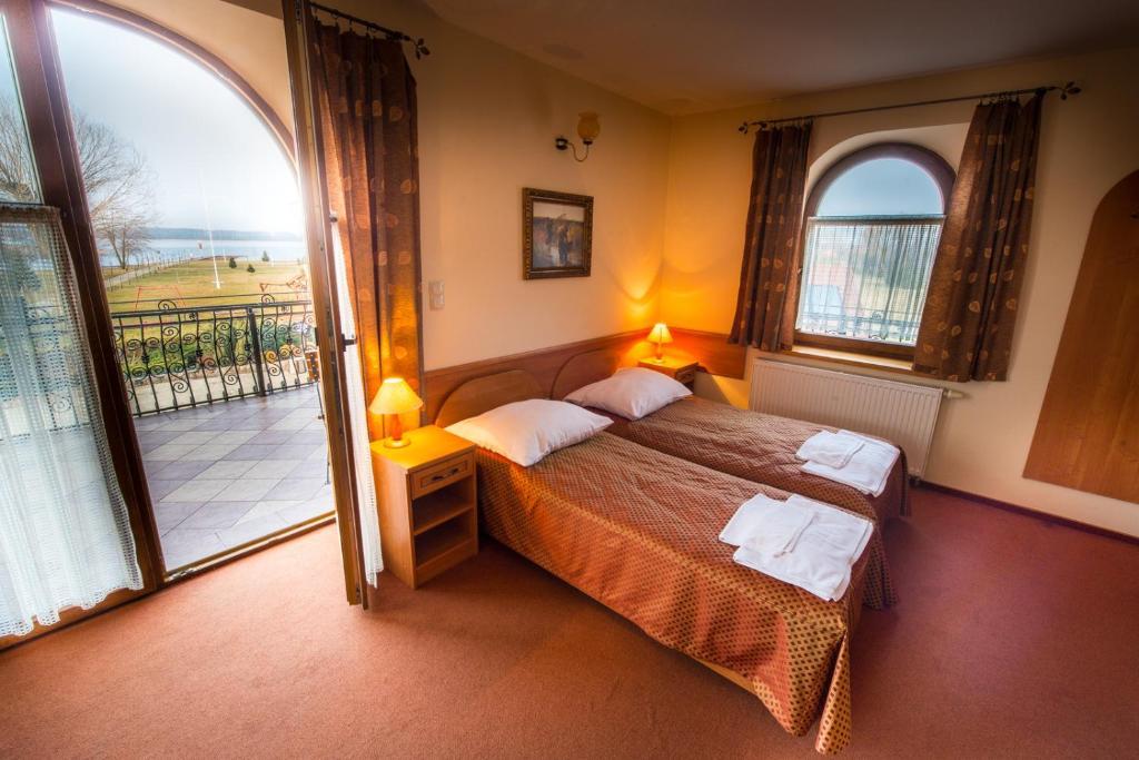 Hotel Ros Pisz Pokoj fotografie